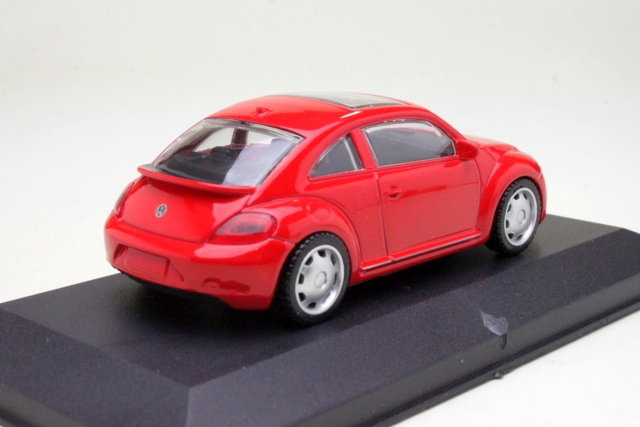VW Beetle 2019, red