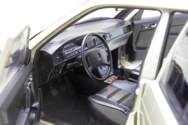 Mercedes 190E 2.3-16 1984, hopea