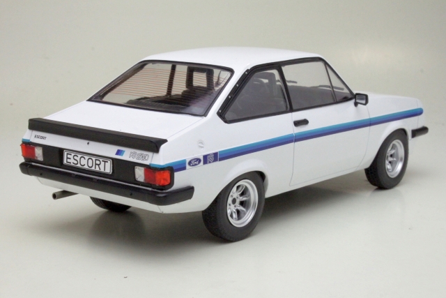 Ford Escort Mk2 RS2000 1977, valkoinen