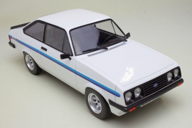 Ford Escort Mk2 RS2000 1977, valkoinen