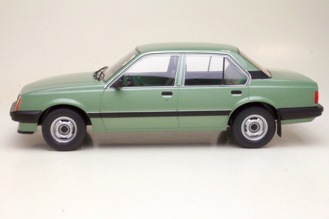 Opel Ascona C 1981, vaaleanvihreä