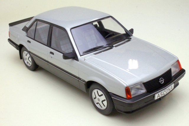 Opel Ascona C SR 1981, hopea