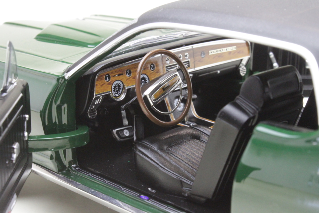 Mercury Cougar XR7G 1968, green