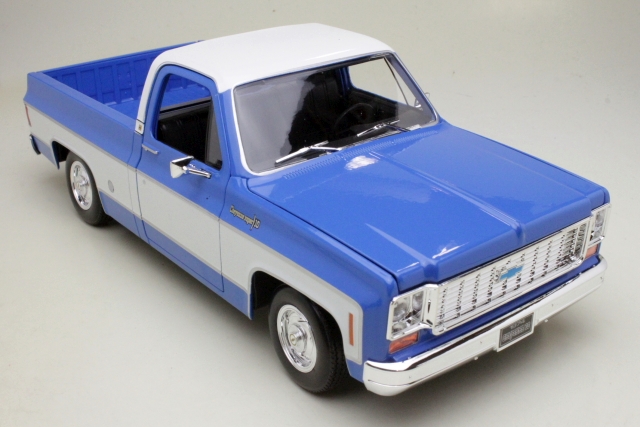 Chevrolet C10 Cheyenne Super 1974, blue/white