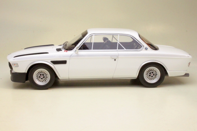BMW 3.0 CSL 1972, white