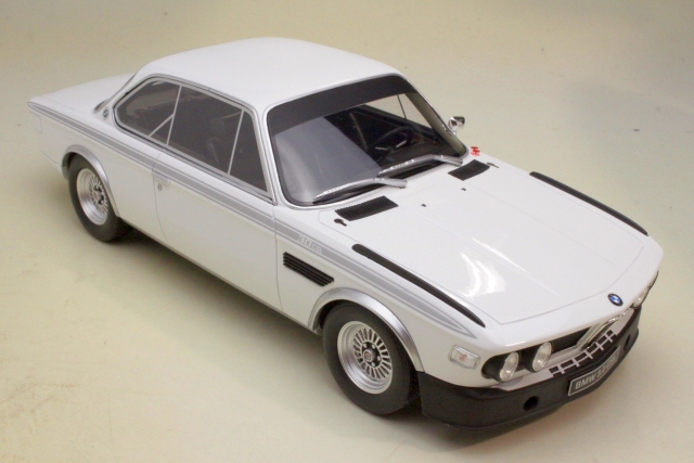 BMW 3.0 CSL 1972, white