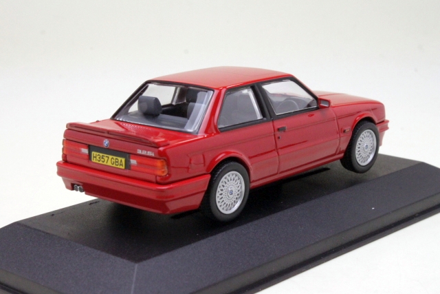 BMW 325i (e30) M-Technic2 1990, punainen