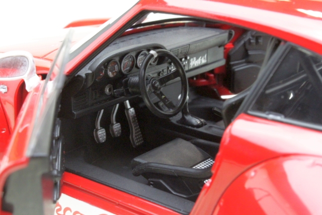 Porsche 911 (993) RWB Porco Rosso 2020, red/white