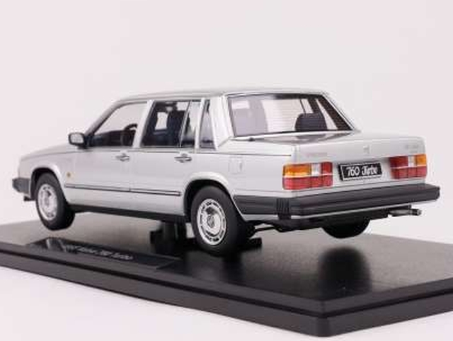 Volvo 760 Turbo 1985, silver