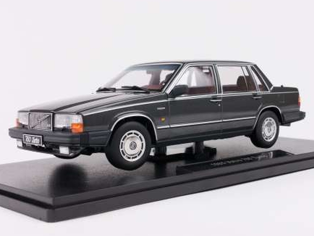 Volvo 760 Turbo 1985, dark grey