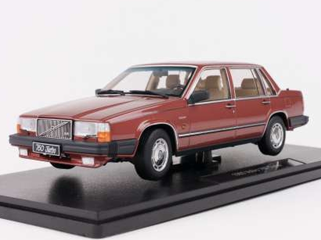 Volvo 760 Turbo 1985, red
