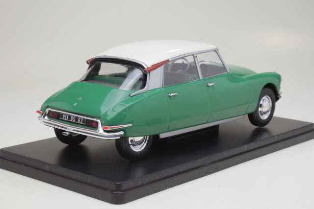 Citroen DS19 1956, green/white