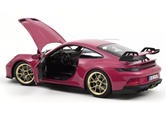 Porsche 911 GT3 2021, punainen