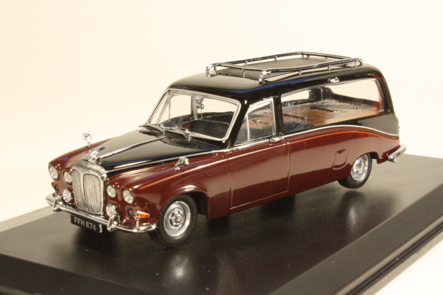 Daimler Hearse, black/dark red