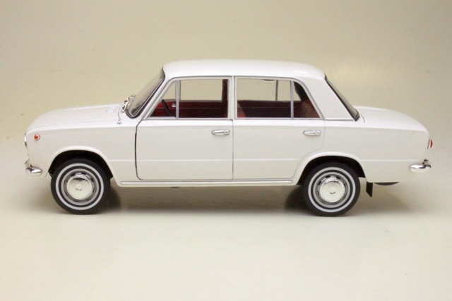 Fiat 124 1970, white