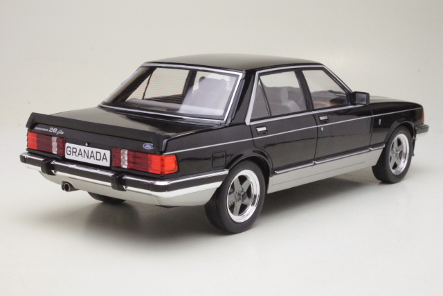 Ford Granada Mk2 2.8 Injection 1982, musta/harmaa