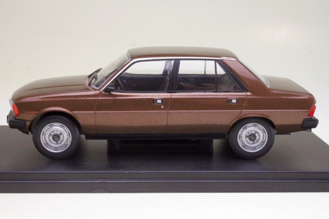 Peugeot 305 1977, brown