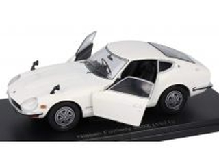 Nissan Fairlady 240Z Coupe 1971, valkoinen