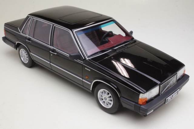 Volvo 760 Turbo 1985, musta