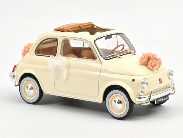 Fiat 500 L 1968, beige "Wedding Gift"