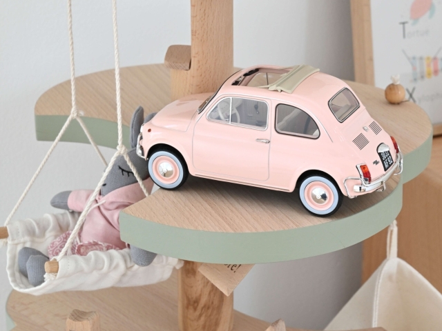Fiat 500 L 1968, pinkki "New Baby Gift"