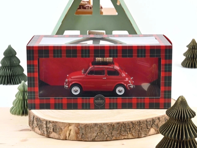 Fiat 500 L 1968, punainen "Christmas"