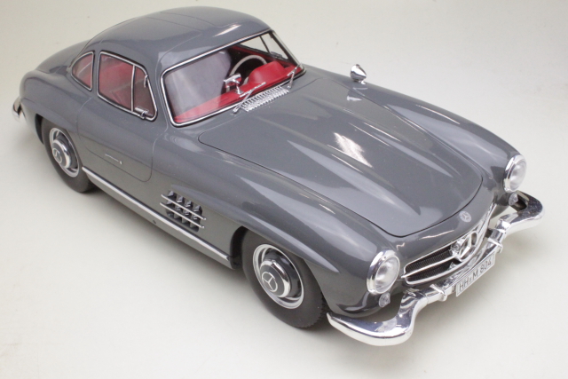 Mercedes 300 SL 1954, harmaa