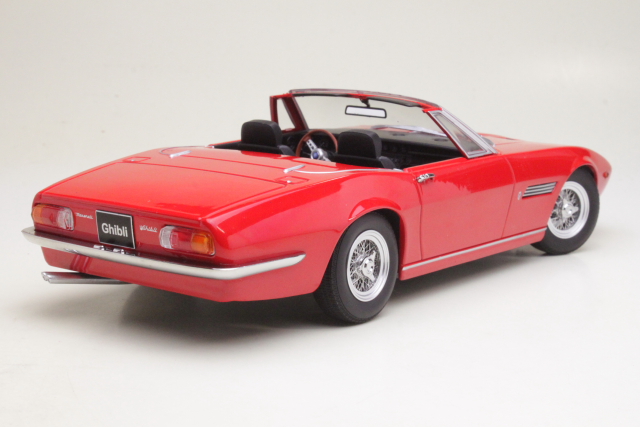 Maserati Ghibli Spyder 1970, punainen