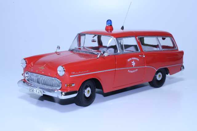 Opel Rekord P1 1958 Caravan Feuerwehr Neuenkirchen, punainen