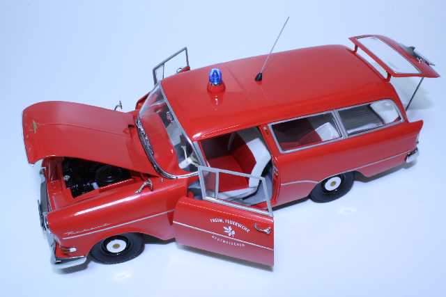 Opel Rekord P1 1958 Caravan Feuerwehr Neuenkirchen, punainen