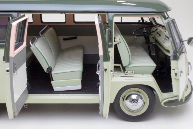 VW T1 Standard Bus 1958, green/beige