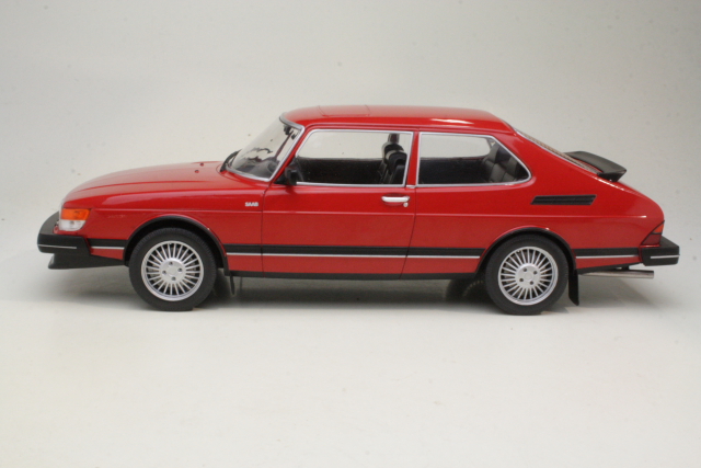 Saab 900 Turbo 1981, punainen (B-LAATU)