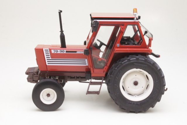 Fiat 70-90 Comfort Cab 1997, terracotta