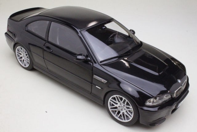 BMW M3 CSL 2003, musta