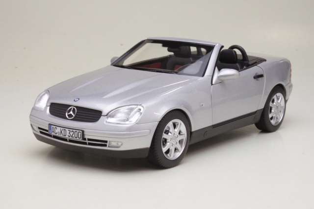 Mercedes SLK 1996, hopea