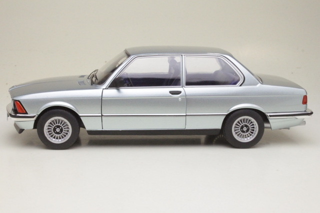 BMW 323i (e21) 1980, hopea