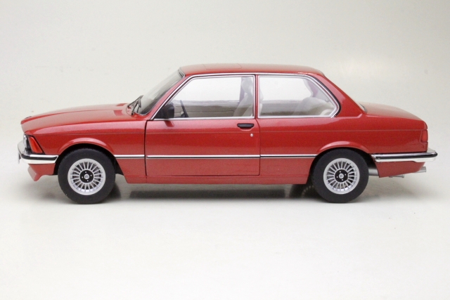 BMW 323i (e21) 1980, punainen