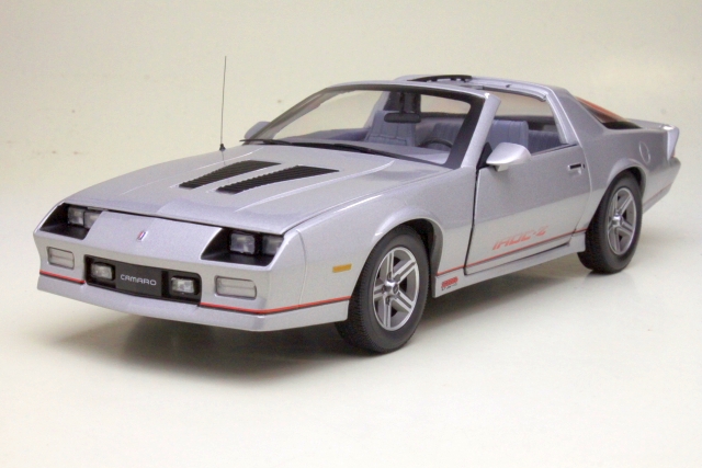 Chevrolet Camaro IROC 1985, hopea