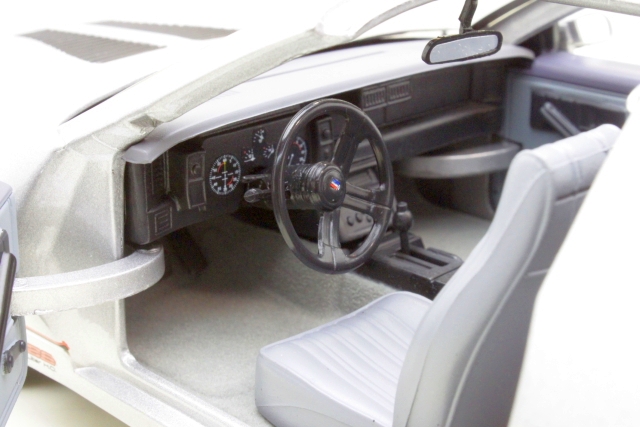 Chevrolet Camaro IROC 1985, hopea