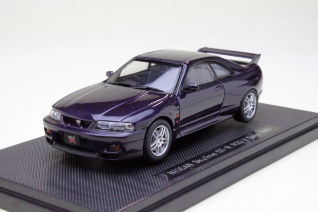 Nissan Skyline GT-R R33 VSPEC 1995, violetti