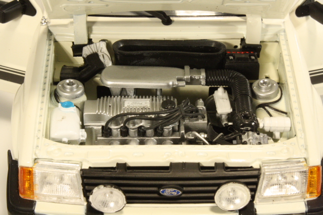 Ford Escort Mk3 Escort RS1600i 1984, valkoinen