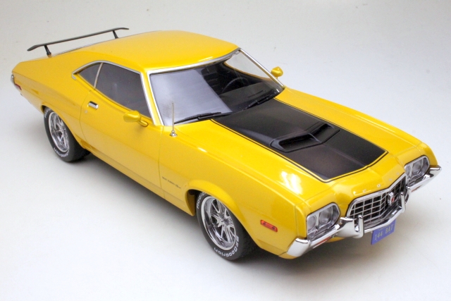 Ford Gran Torino Sport 1972, keltainen