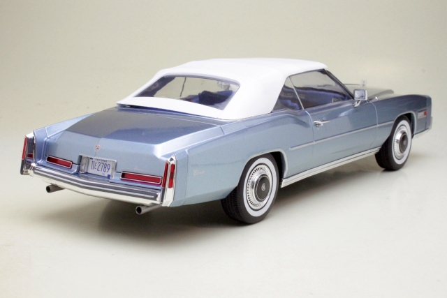 Cadillac Eldorado Convertible 1976, vaaleansininen