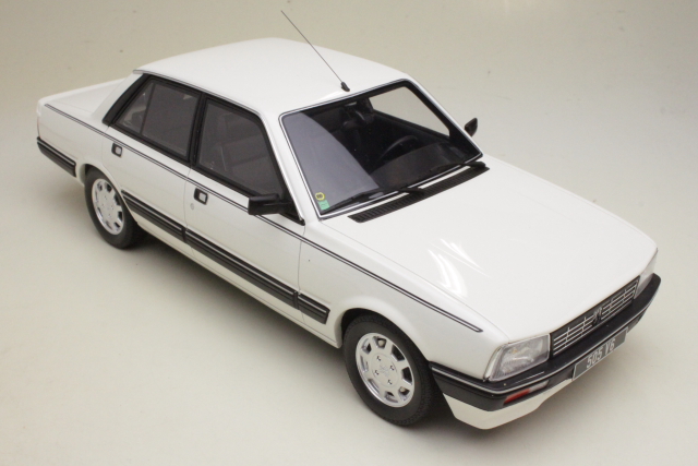 Peugeot 505 V6 1989, valkoinen