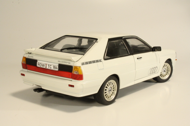 Audi Quattro Coupe 1981, valkoinen