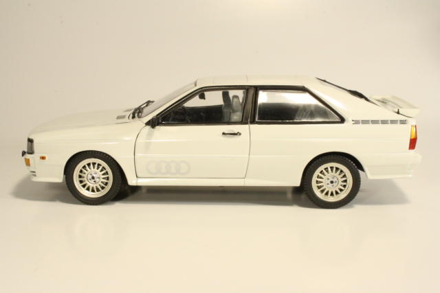 Audi Quattro Coupe 1981, valkoinen