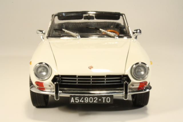 Fiat 124 Spider AS 1967, white