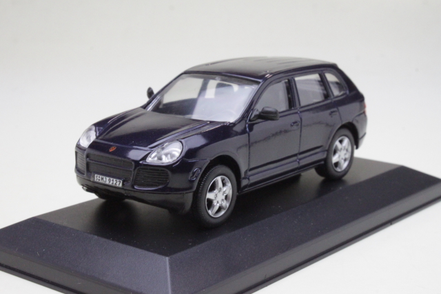 Porsche Cayenne, tummansininen