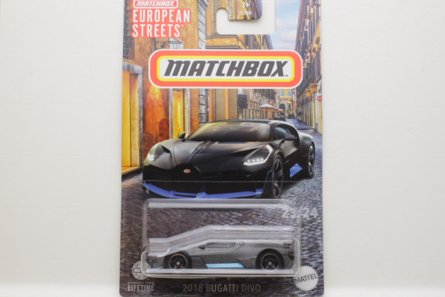 Bugatti Divo 2018, harmaa