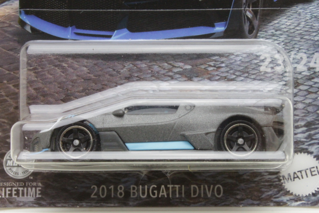 Bugatti Divo 2018, harmaa
